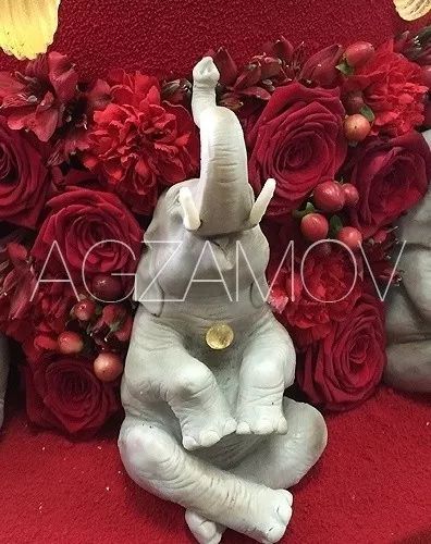 惊了！这一百多万的蛋糕，没有那个姑娘抵挡得了！