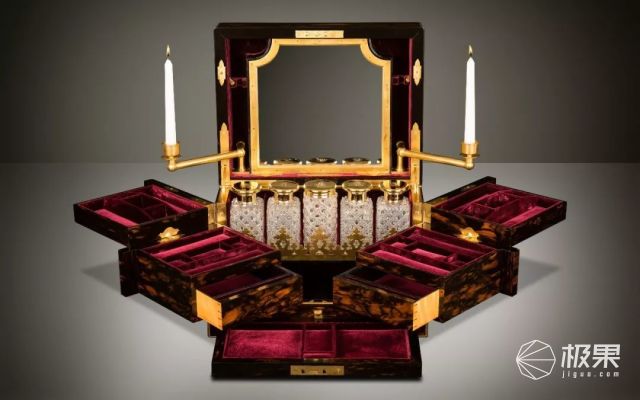 绅士心头的纵火者,500只古董打火机收藏玩家|大玩家 绅士心头的纵火者,500只古董打火机收藏玩家|大玩家