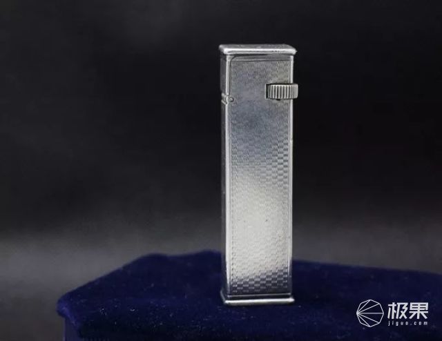 绅士心头的纵火者,500只古董打火机收藏玩家|大玩家 绅士心头的纵火者,500只古董打火机收藏玩家|大玩家