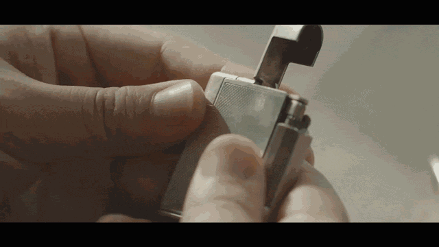 绅士心头的纵火者,500只古董打火机收藏玩家|大玩家 绅士心头的纵火者,500只古董打火机收藏玩家|大玩家