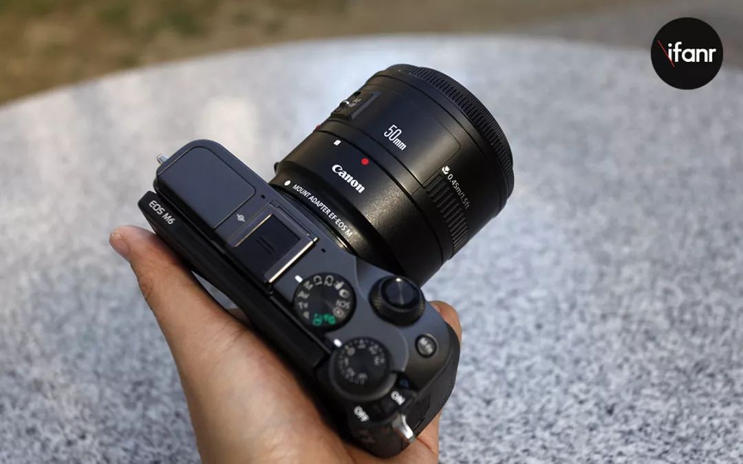 佳能 EOS M6:最高性价比的 vlog 相机?| 压岁钱