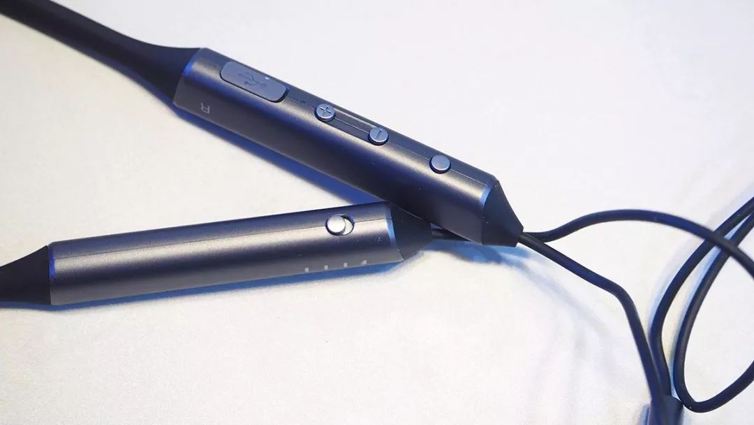 千元之选:FIIL随身星PRO主动降噪蓝牙无线耳机