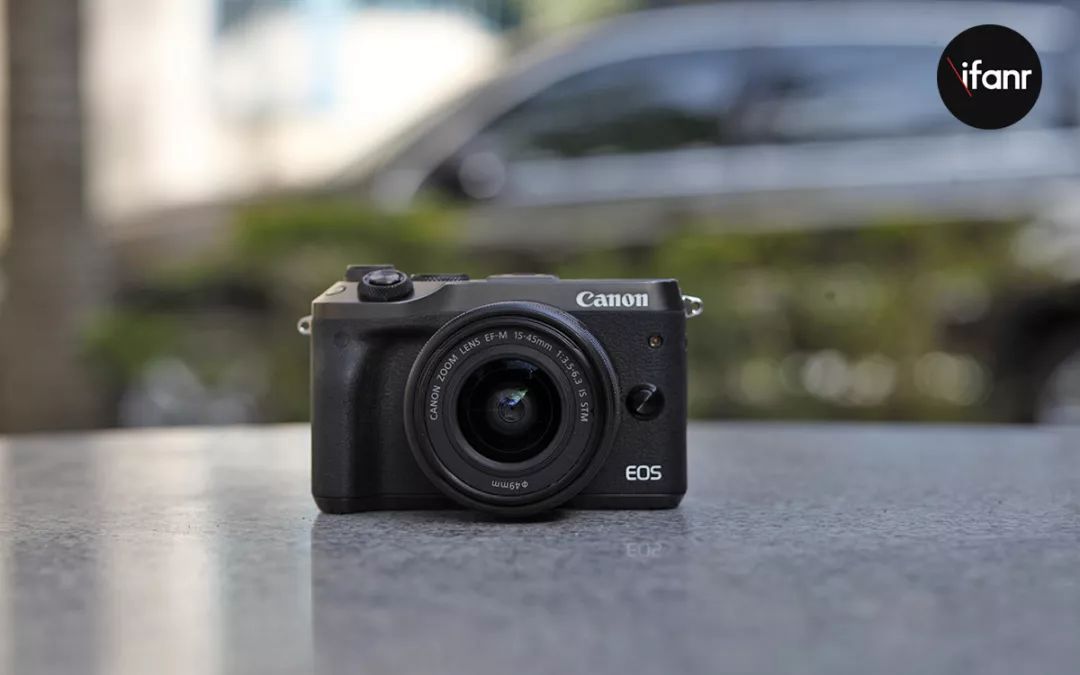 佳能 EOS M6:最高性价比的 vlog 相机?| 压岁钱