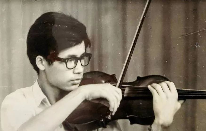 我背着小提琴，走过高考1977年