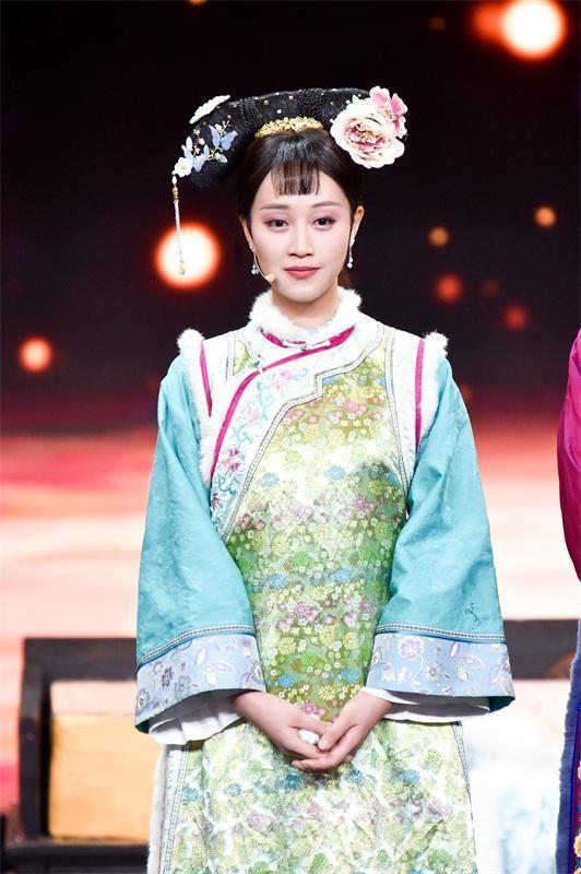 由蓝盈莹饰演的和亲公主蓝齐儿三次不同感情层次的跪别紧紧的揪住了