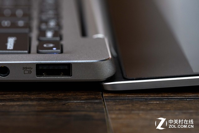 首发锐龙5 APU 联想ideapad 720S轻薄本评测