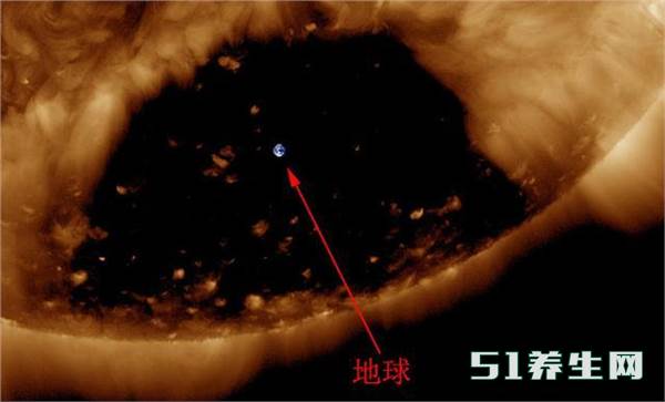 黑洞是高级文明的时空隧道, 霍金: 多维物种能自由出入, 抵达另一个宇宙_图4