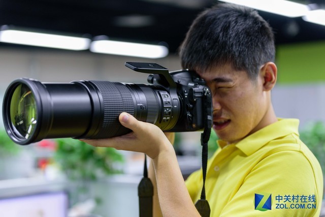 手握“电磁炮”是何种体验？尼康720镜头上手 