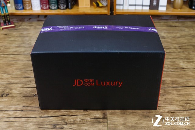 手握“电磁炮”是何种体验？尼康720镜头上手 