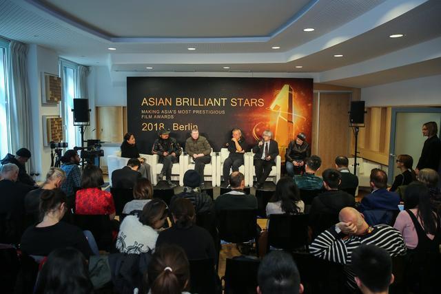 亚洲璀璨之星论坛柏林举办 冯小刚金基德呼吁亚洲要有自己的电影节