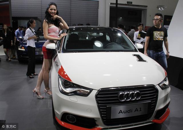 全新奥迪A7搭载V6 TFSI发动机,油耗更低,外观设计更美