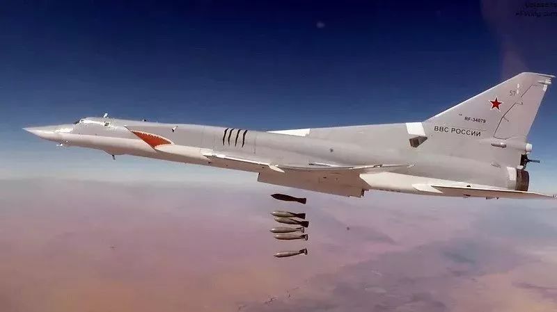 叙利亚上空的“红星”轰炸机