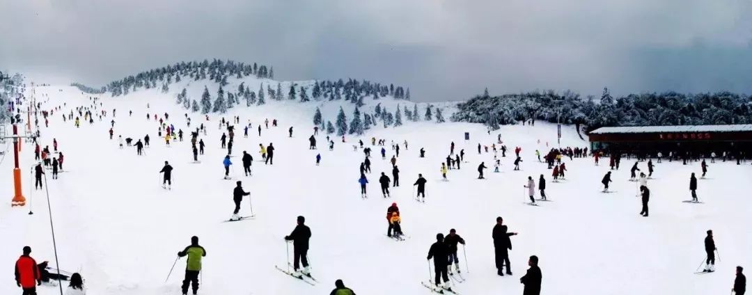 地址:浙江宁波市宁海县深甽镇野猪坑 安吉江南天池滑雪场 不仅有适合