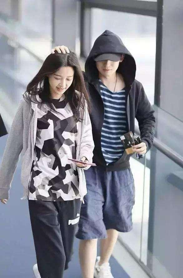 比黄晓明腻宠angelababy,这个90后演员宠妻方