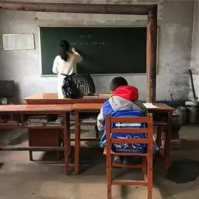 中国最孤独的小学，只有1个学生老师却设了14个闹铃