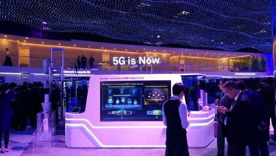 业界首款！华为5G芯片终端亮相MWC开启5G元年