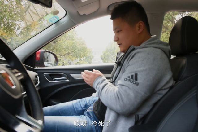 图解最尬汽车短视频！自媒体拍剧笑死人不偿命……