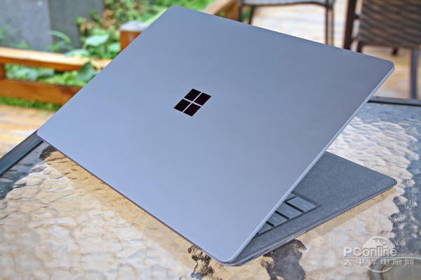 Surface Laptop整体外观 Surface Laptop整体外观