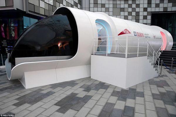 超级高铁车厢原型曝光：设计太科幻，容纳十余人