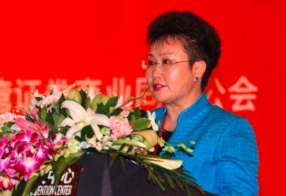 董明珠身价中国排行_2021中国杰出商界女性榜:董明珠上榜,玻尿酸女王身价超500亿