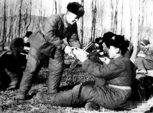 雷锋事迹到底是真的还是假的?