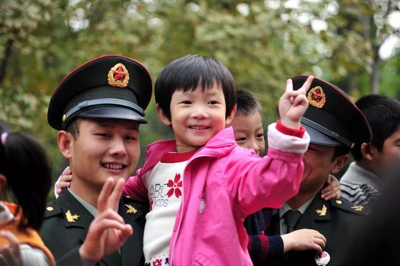 找个军人当老公,真操蛋!