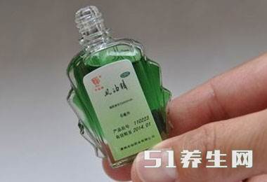 几元一瓶的风油精,没想到有这么多妙用,太实用,家家户户都需要_图2 几元一瓶的风油精,没想到有这么多妙用,太实用,家家户户都需要_图2