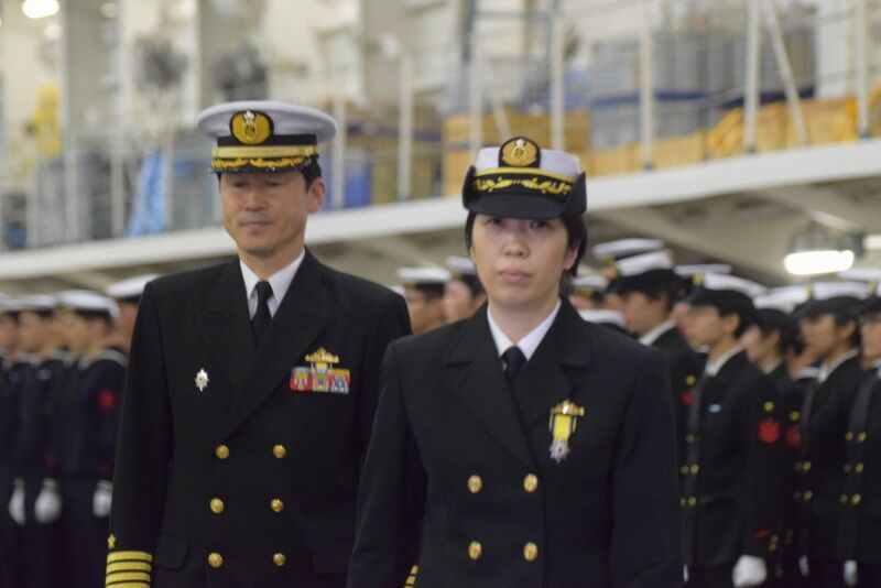日本海上自卫队首位女司令上任
