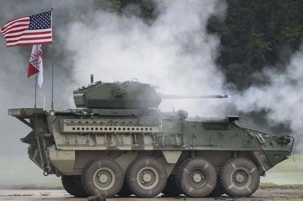 美国斯崔克装甲车为何装机关炮？对抗中国轮式步战