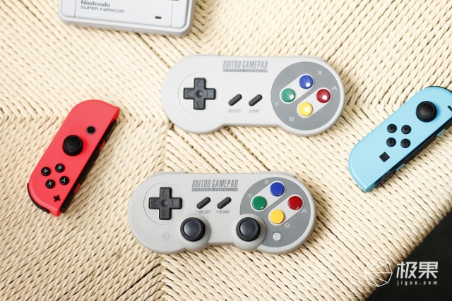 80后情怀复刻品，重新体验“马里奥”刺激场景—SF30Pro游戏手柄体验|视频