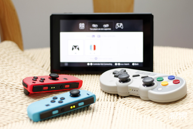 80后情怀复刻品，重新体验“马里奥”刺激场景—SF30Pro游戏手柄体验|视频