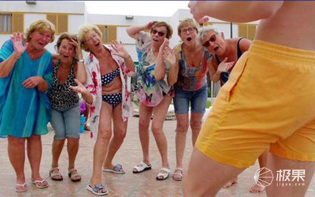 SEA'SONS变色沙滩裤