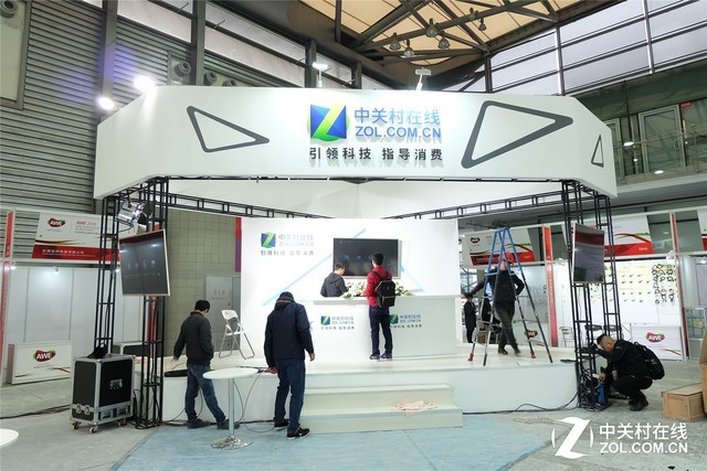 海尔美的超大展馆吸睛 AWE2018展台探访揭秘 