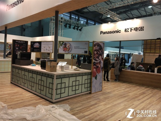 海尔美的超大展馆吸睛 AWE2018展台探访揭秘 