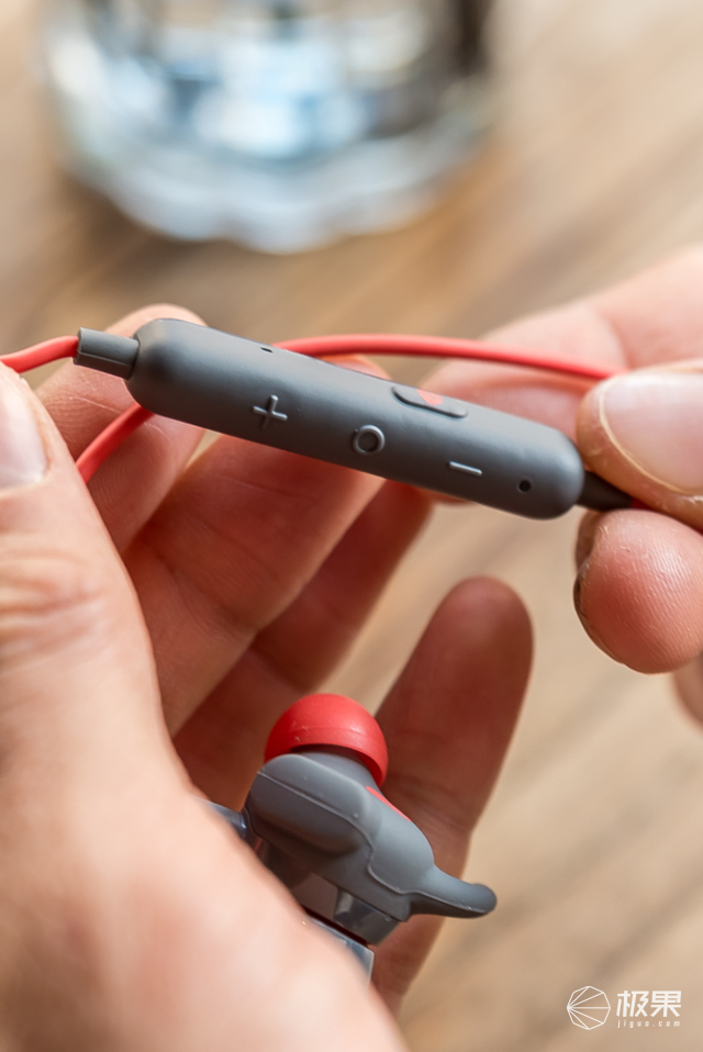 这耳机要成精?除了监测心率竟还懂“催眠术”—华为心率蓝牙耳机R1Pro体验 这耳机要成精?除了监测心率竟还懂“催眠术”—华为心率蓝牙耳机R1Pro体验