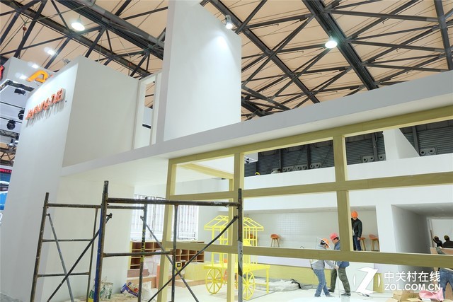 海尔松下超大展馆吸睛 AWE2018展台探访揭秘 