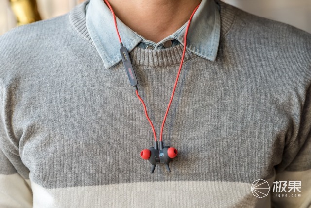 这耳机要成精?除了监测心率竟还懂“催眠术”—华为心率蓝牙耳机R1Pro体验 这耳机要成精?除了监测心率竟还懂“催眠术”—华为心率蓝牙耳机R1Pro体验