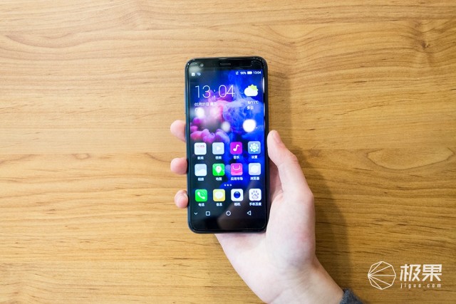 红辣椒7X手机评测:可能是百元机性价比之王