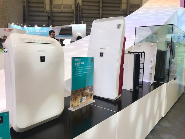 AWE2018现场富士康、夏普空净展健康科技新愿景 