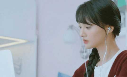 土气的麻花辫被她们驾驭的这么强? 但我只服b