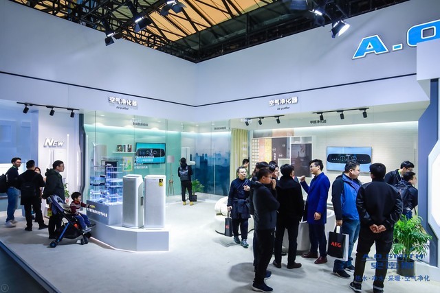 A.O.史密斯用科技点亮2018 AWE，144年创新传承引领行业升级  