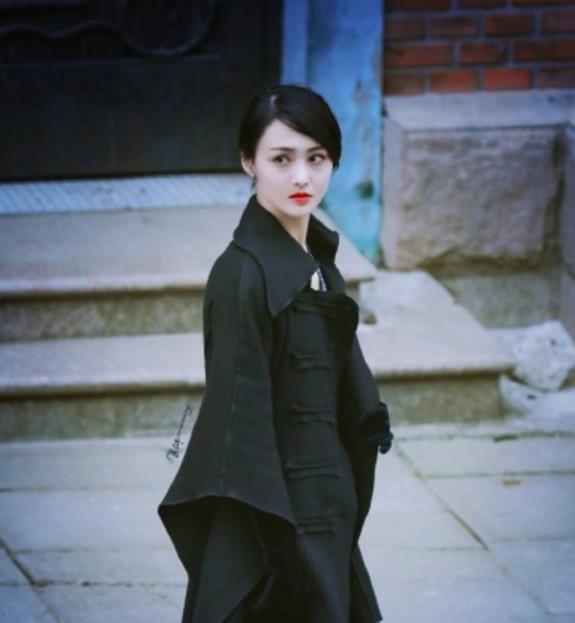 江疏影靳东郑爽张嘉译黄子韬…他们拍戏都在穿