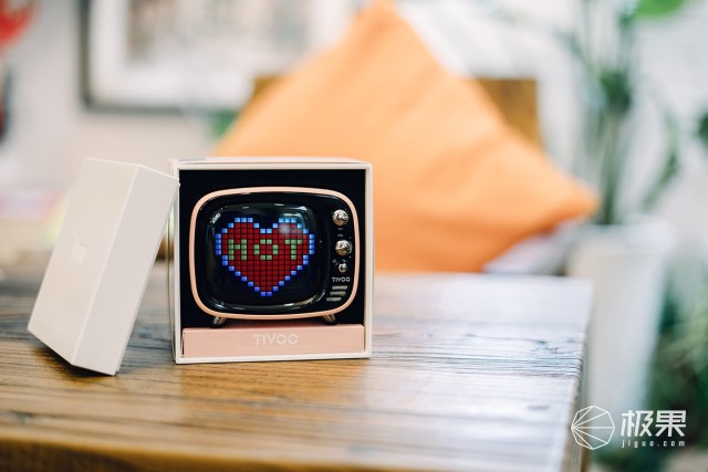 音箱也能用来聊天打游戏?Tivoo让你大开眼界—DivoomTivoo像素蓝牙音箱体验 音箱也能用来聊天打游戏?Tivoo让你大开眼界—DivoomTivoo像素蓝牙音箱体验