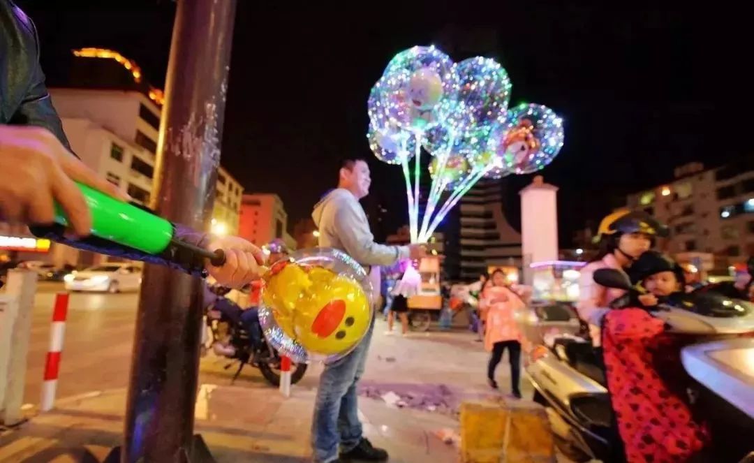 可怕!厦门3岁男童右眼被炸!缝100多针!凶手满