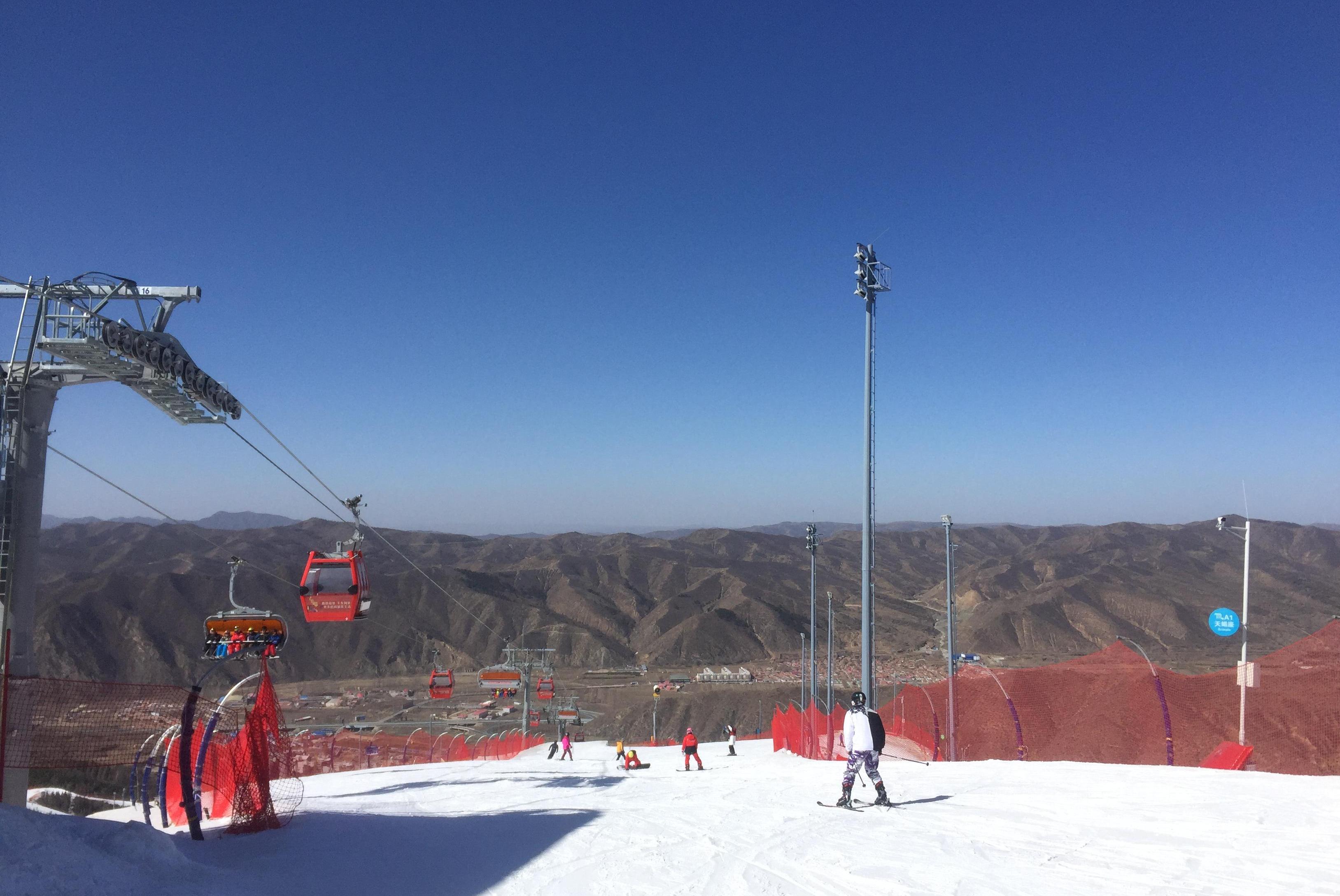 平昌冬奥会结束看看中国冬奥会的建设，崇礼感受滑雪的速度和激情