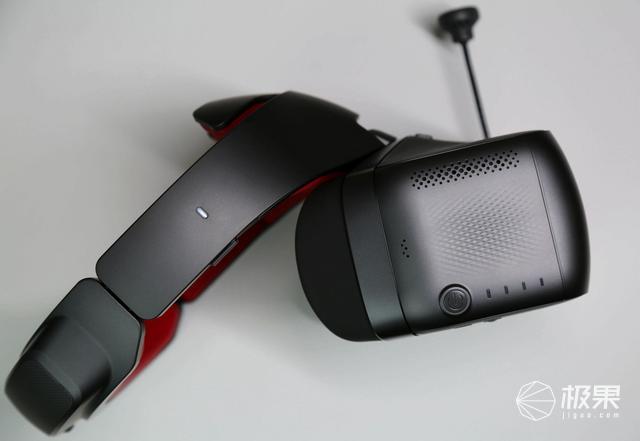 沉浸感强烈，原地不动就能体验“飞一般的感觉”—DJIGogglesRE竞速版飞行眼镜评测|视频