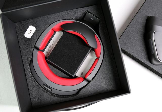 沉浸感强烈，原地不动就能体验“飞一般的感觉”—DJIGogglesRE竞速版飞行眼镜评测|视频