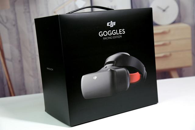 沉浸感强烈，原地不动就能体验“飞一般的感觉”—DJIGogglesRE竞速版飞行眼镜评测|视频
