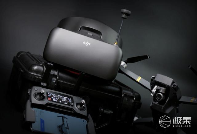 沉浸感强烈，原地不动就能体验“飞一般的感觉”—DJIGogglesRE竞速版飞行眼镜评测|视频