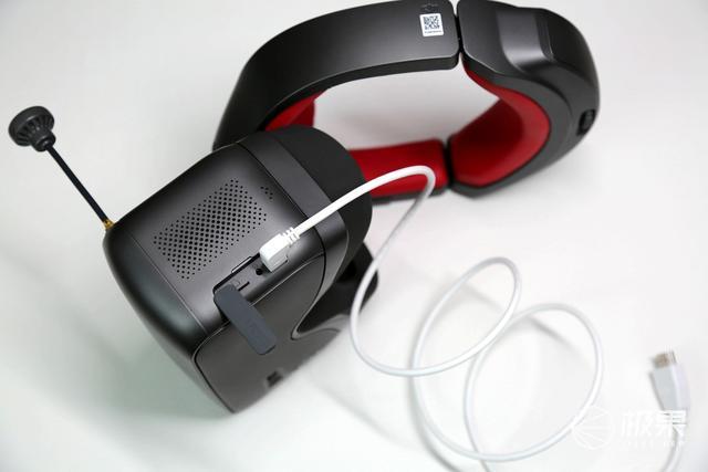 沉浸感强烈，原地不动就能体验“飞一般的感觉”—DJIGogglesRE竞速版飞行眼镜评测|视频